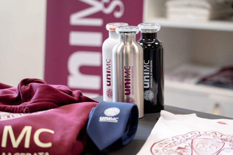 L’Università di Macerata apre il suo primo Store nel cuore della città